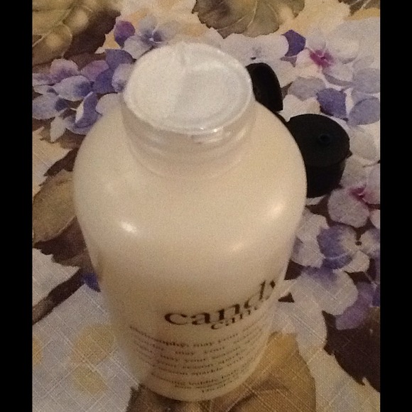 Philosophy Candy Cane Foaming bubb bath/shower gel - Picture 4 of 4