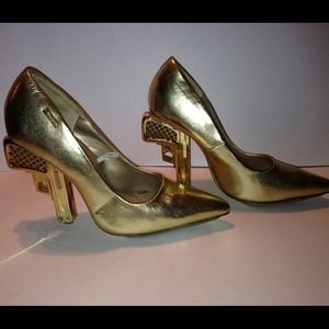 Gold pistol heels