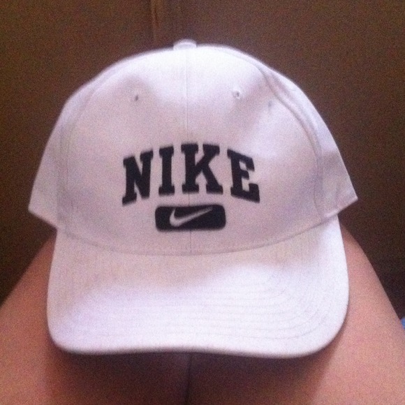 🚫Sold on mercariii 🚫Nike hat!