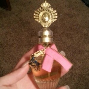 Juicy couture....can bundle with earrings! !