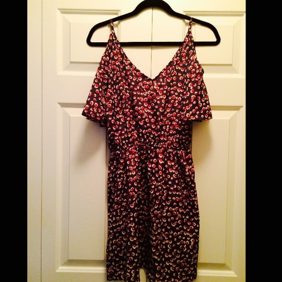 Purple off the shoulder dress - Picture 2 of 2