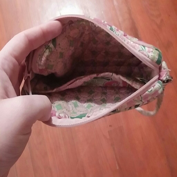 Vera Bradley clutch - Picture 2 of 3