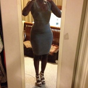 HOLD until 04/25 @elenav - NWT James Perse Dress