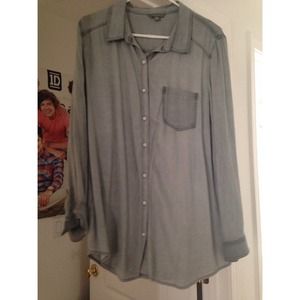 Nordstrom BP RUBBISH grey chambray top.