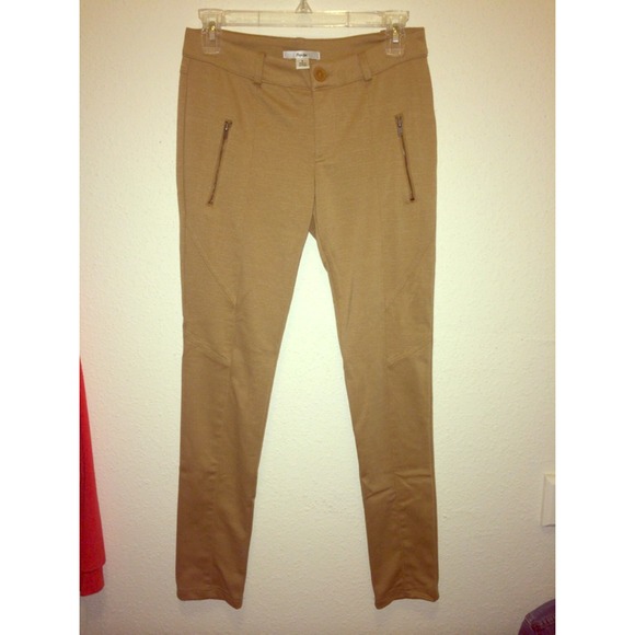 ✨TRADED✨ Tan Riding Leggings