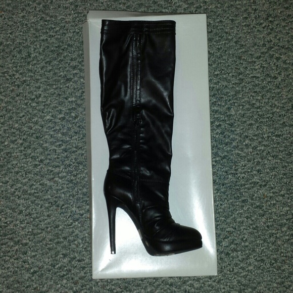 MAKE ME AN OFFER!!! Jessica Simpson boots