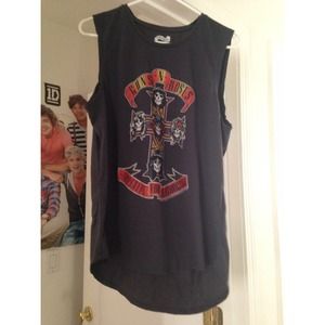 Guns n Roses Muscle band tee.