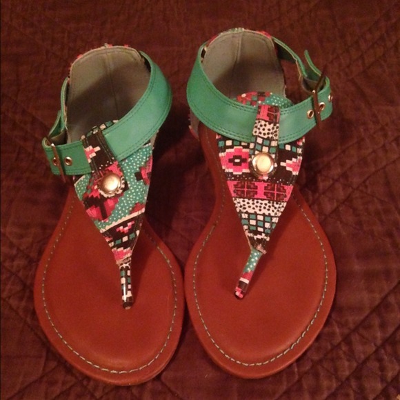 Aztec sandals & BKE jeans! BUNDLED!