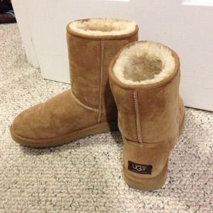 Short Uggs