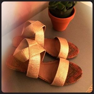 Lucky Brand Gold Sandals - never worn outside!