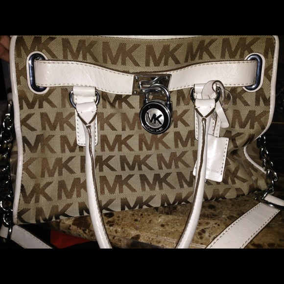Michael Kors. Small satchel tote.