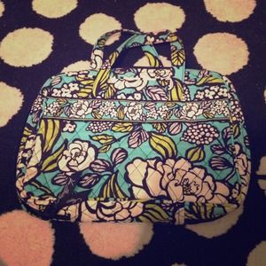 VERA BRADLEY BOOK / TABLET BAG