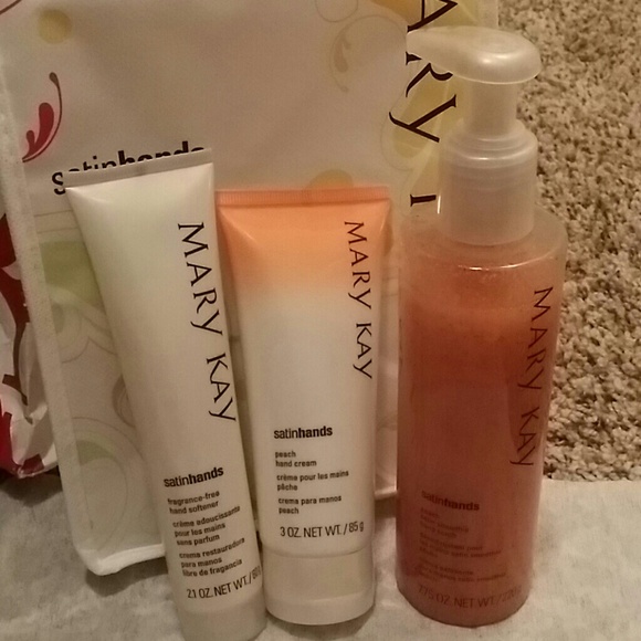 MARYKAY SATIN HANDS!!!