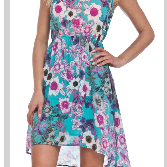Dresses & Skirts - 💠CHIC💠 Hi Lo Aqua Floral Dress 💠LOVE the BACK💠