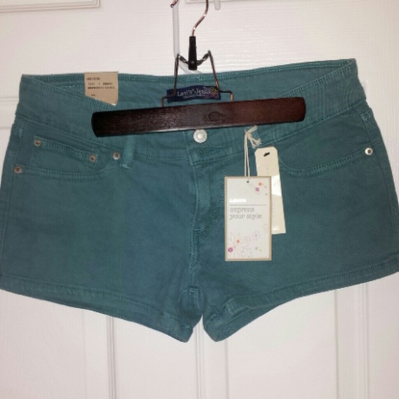Sold Elsewhere NWT LEVI'S Denim Shorts