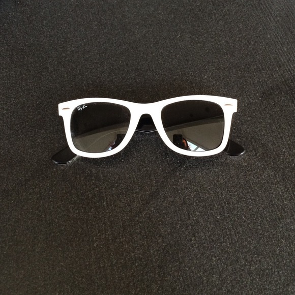 Ray Ban Wayfarer Sunglasses - White