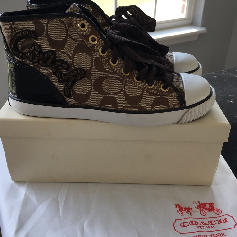 💯 Authentic Coach Sneakers