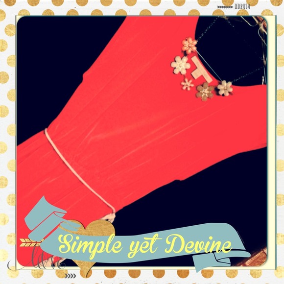 Floral Stone Necklace 🌸