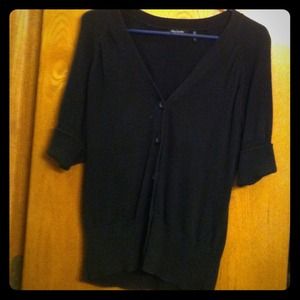 Black short sleeve sweater