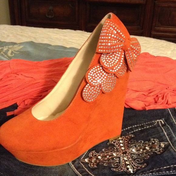 Orange wedges shoes - Picture 2 of 4