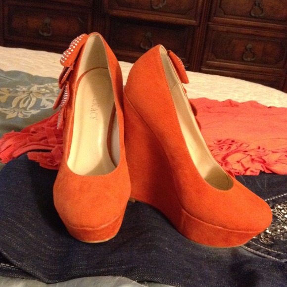 Orange wedges shoes - Picture 4 of 4