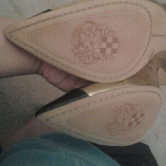 Vince camuto pumps