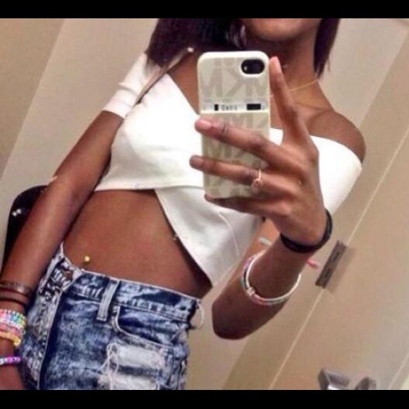 super cute white X crop