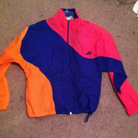 Nike wind breaker jacket