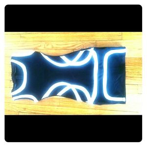 Sleevelesa Black and White  dress