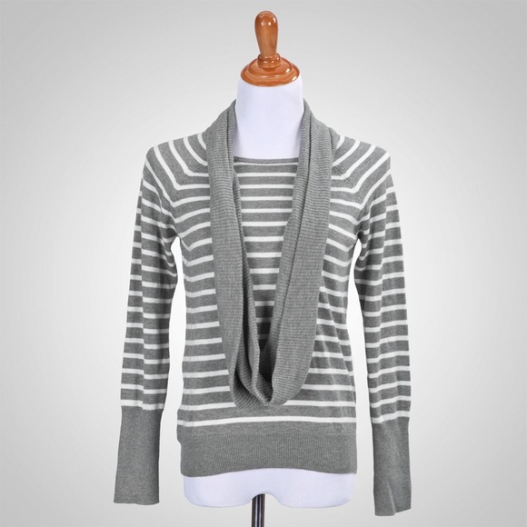 NWOT Anthropologie gray sweater size M