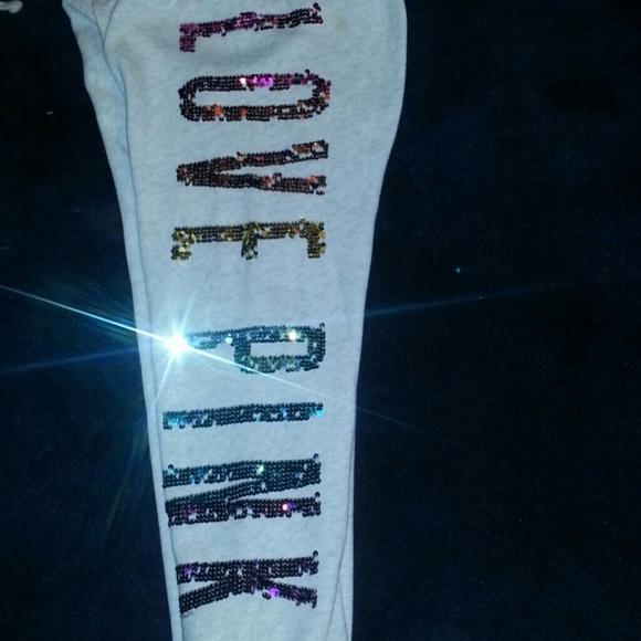 Pajama's - Picture 2 of 4