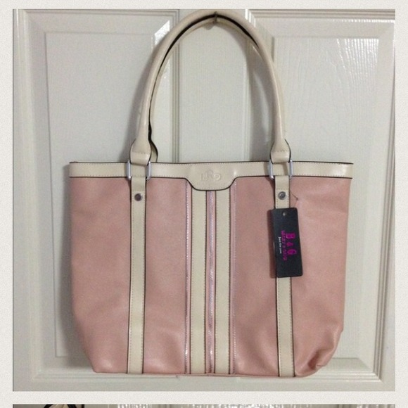 Women elegant handbag