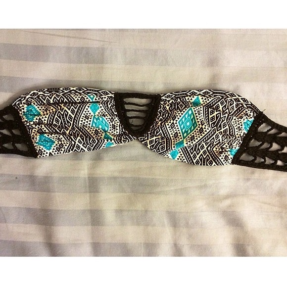 ❌❌SOLD❌❌ Acacia Thai Buenos Top