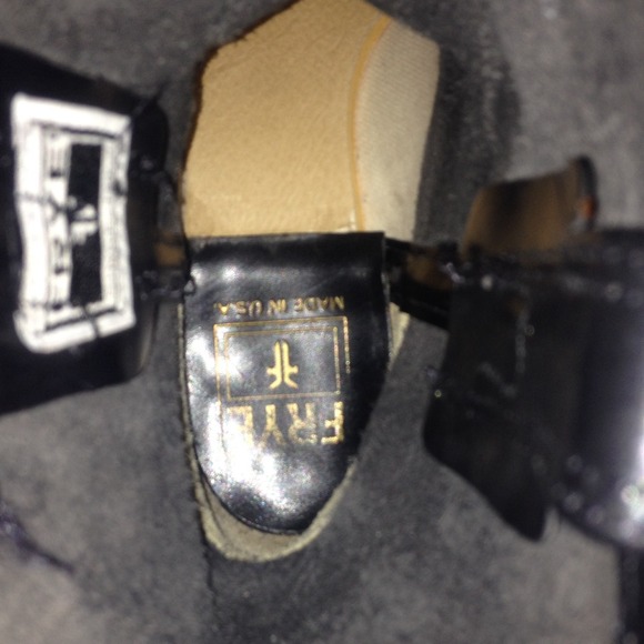 Frye - Picture 2 of 3