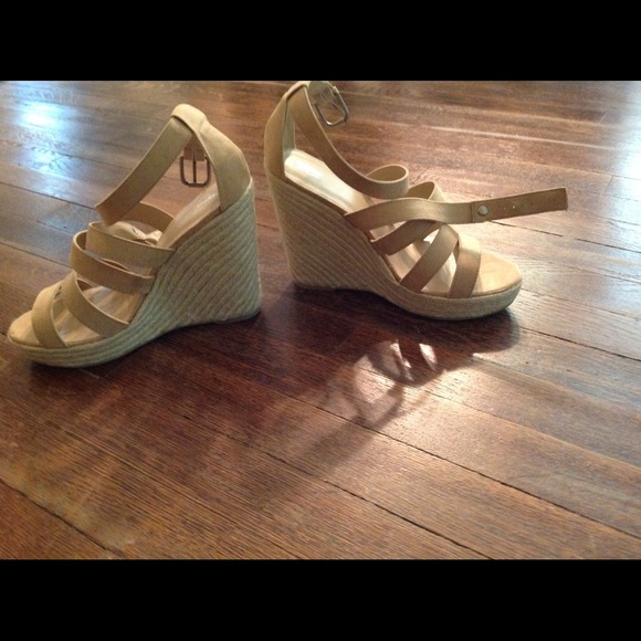 Shoes NWOT - Picture 3 of 3