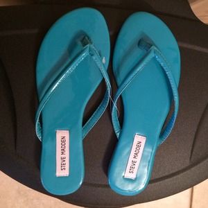 Steve Madden Flip Flops