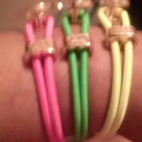 3 Bracelet bundle - Picture 2 of 3