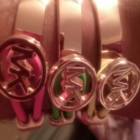 3 Bracelet bundle - Picture 3 of 3