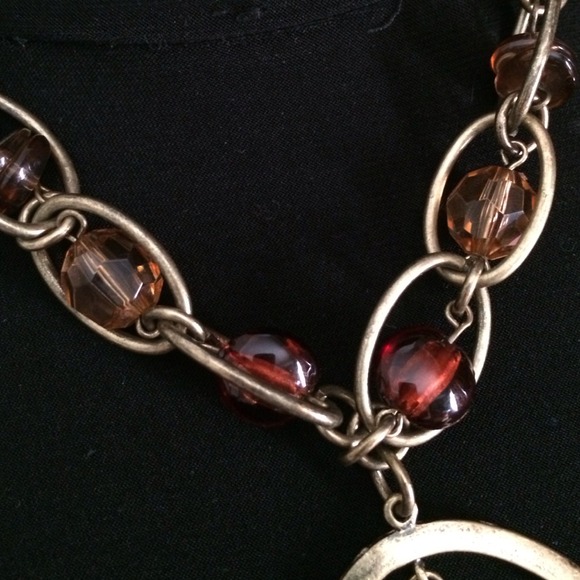 🌟Gold tone amber tone bead necklace🌟 - Picture 2 of 2