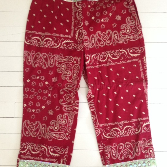 D and G paisley print Capri pants