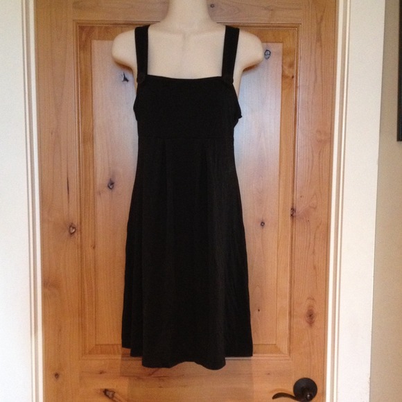 Black cotton dress