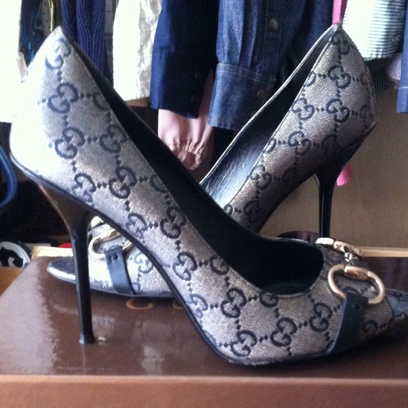 **Authentic  Gucci Open Toe Pumps** Won't Last!