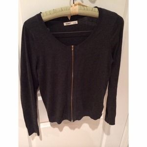 Old Navy grey sweater