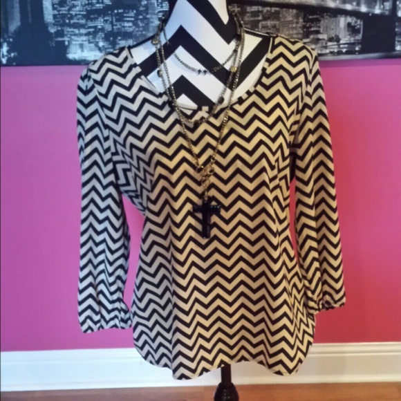 Chevron top!