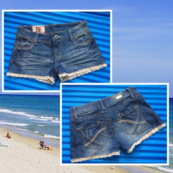 Denim - 🐴BUNDLED🐴 Daisy Dukes 💋