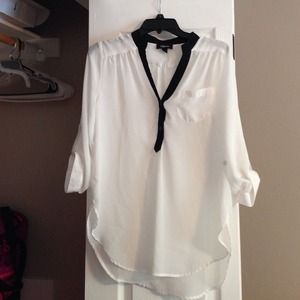💥SOLD💥White Chiffon Blouse