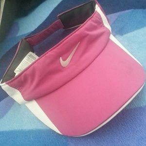 Pink Nike golf visor