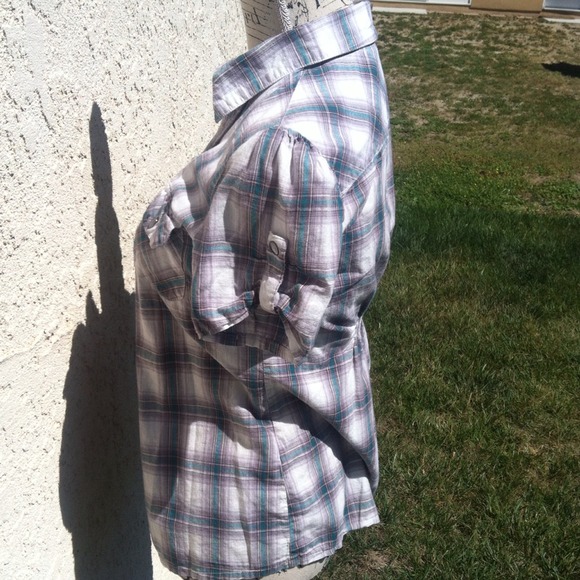 Button down top - Picture 2 of 4