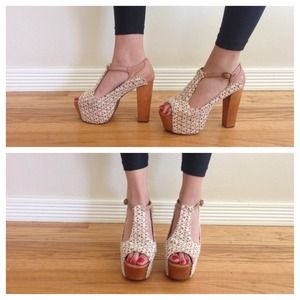 Jeffrey Campbell Tan Ivory Crochet Foxy Platform