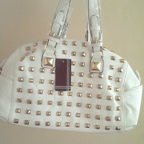 ????REDUCED White Studded Shoulder Bag????????????